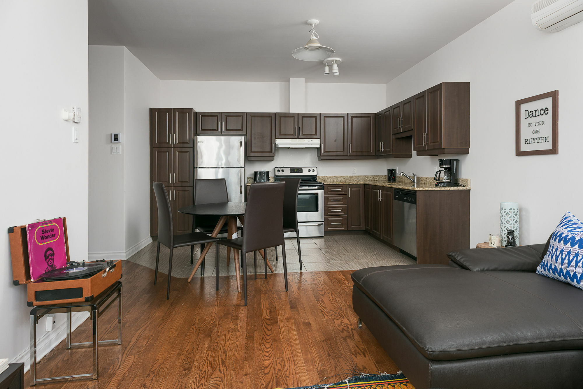 Lovely 2Br In Plateau By Sonder Apartment Montreal Exterior photo